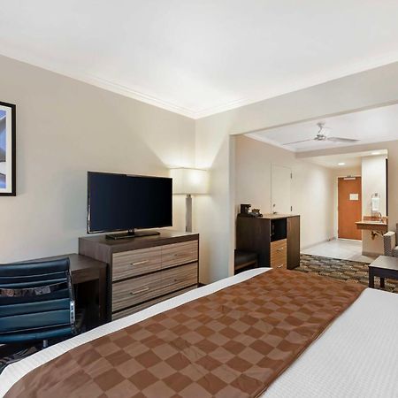 Best Western Plus Country Park Hotel Tehachapi Exterior photo