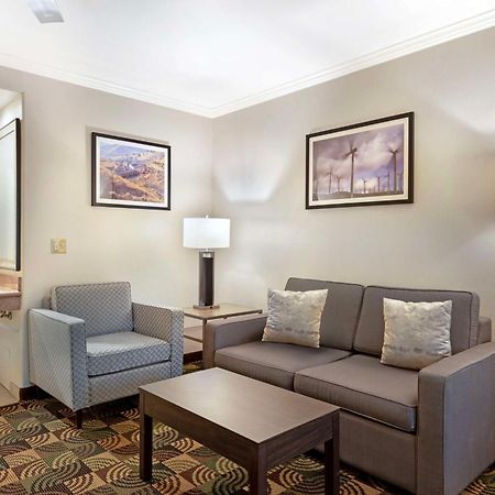 Best Western Plus Country Park Hotel Tehachapi Exterior photo