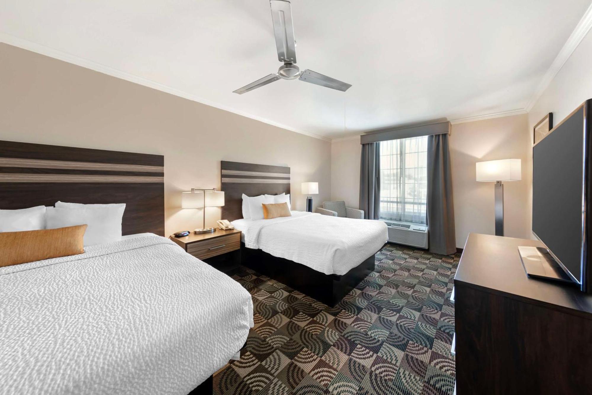 Best Western Plus Country Park Hotel Tehachapi Exterior photo