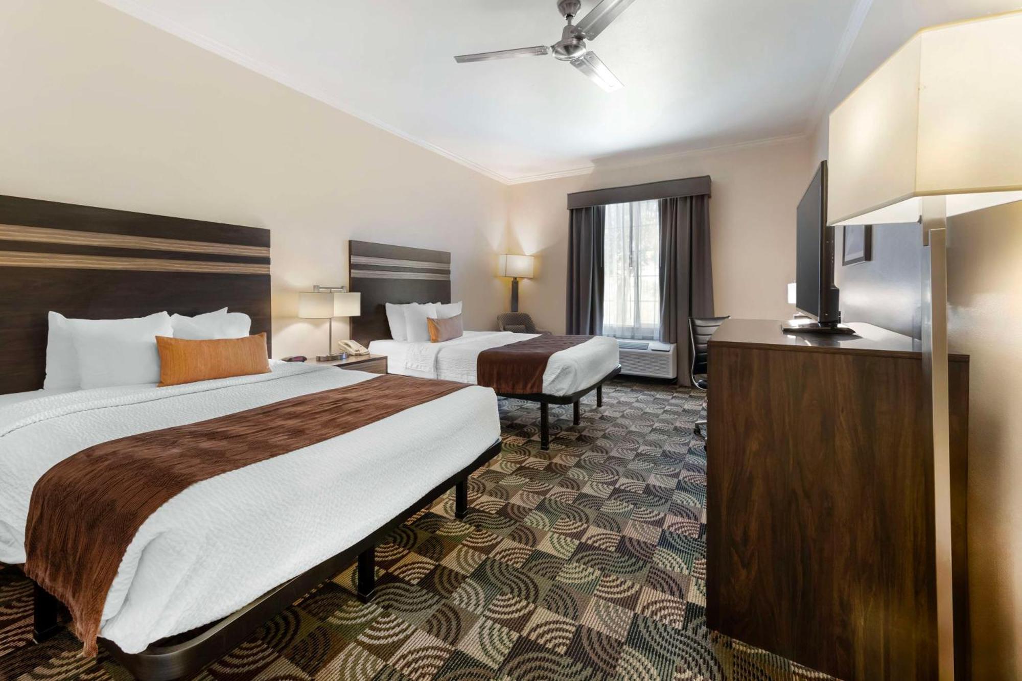 Best Western Plus Country Park Hotel Tehachapi Exterior photo