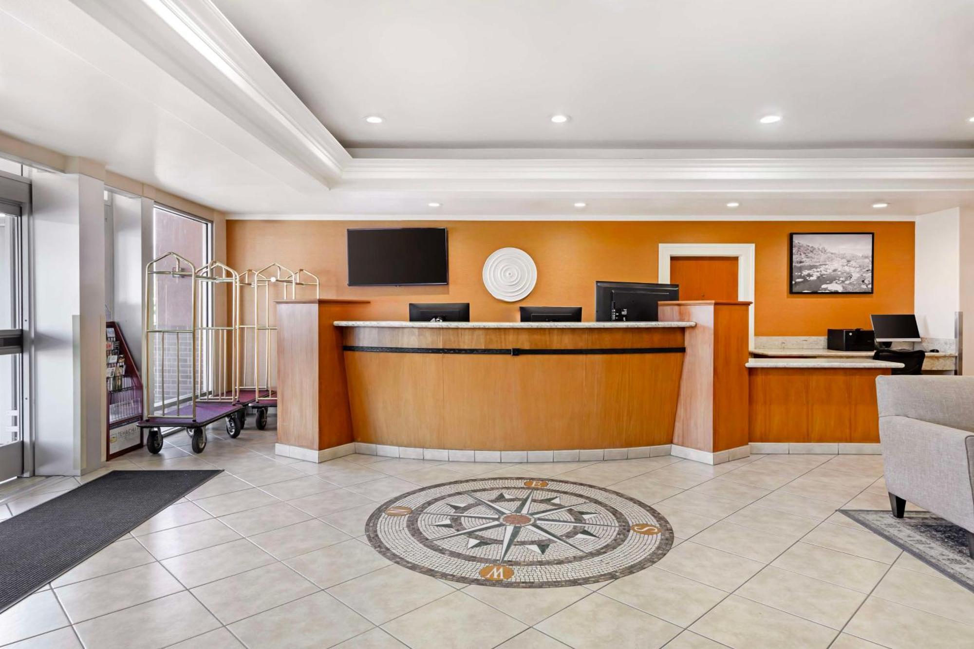 Best Western Plus Country Park Hotel Tehachapi Exterior photo