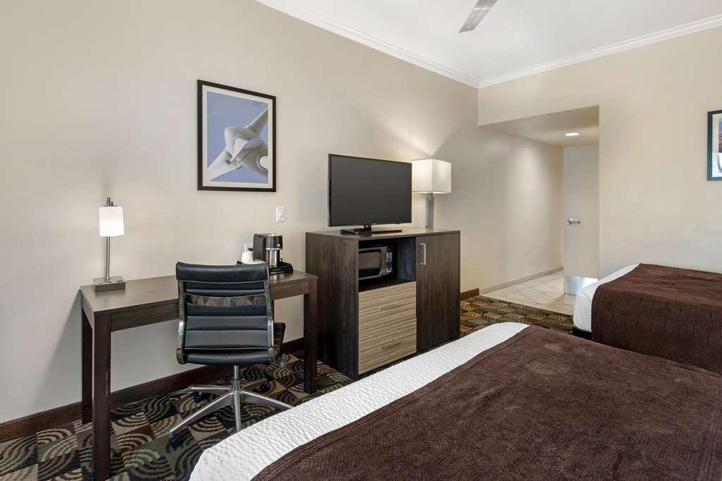 Best Western Plus Country Park Hotel Tehachapi Room photo